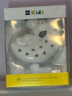 Peanuts  Night Light moon & stars
